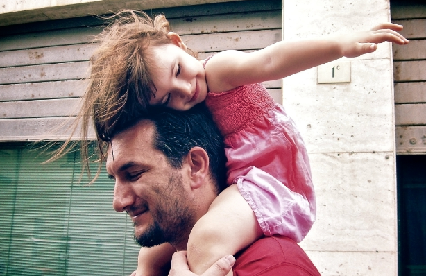 恋父情结是什么导致的 恋父情结的女孩特征分析