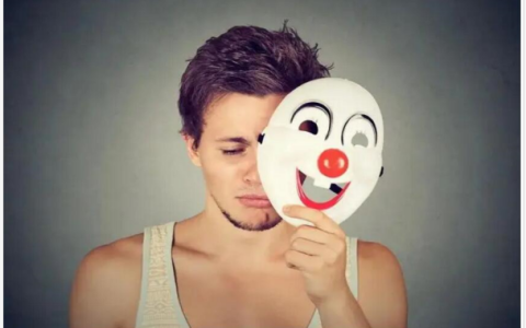 内心缺爱的人怎么自救 缺爱的人有哪些表现