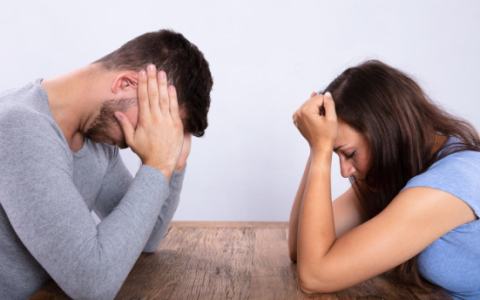 恋爱期突然很烦对方是为什么 恋爱厌倦期怎么度过