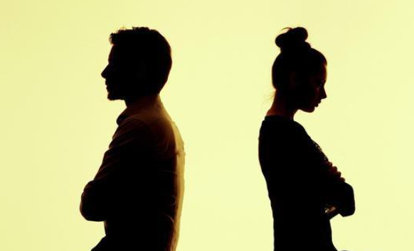 恋爱突然不想理对方了原因分析 恋爱厌倦期的表现有哪些