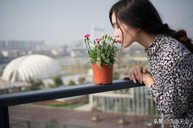 分开三年后再见前任的感慨?