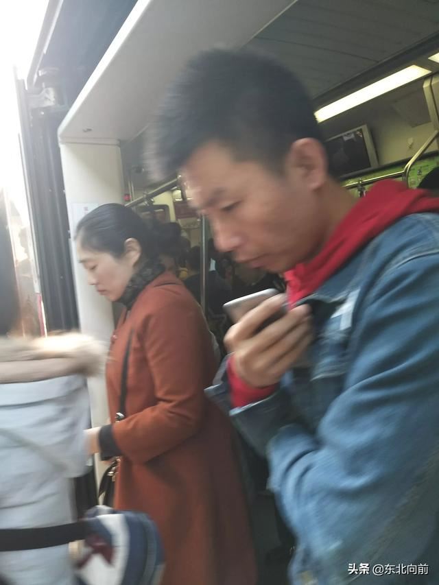 跟老公吵架，心情很差，不想去上班，怎么办呢？